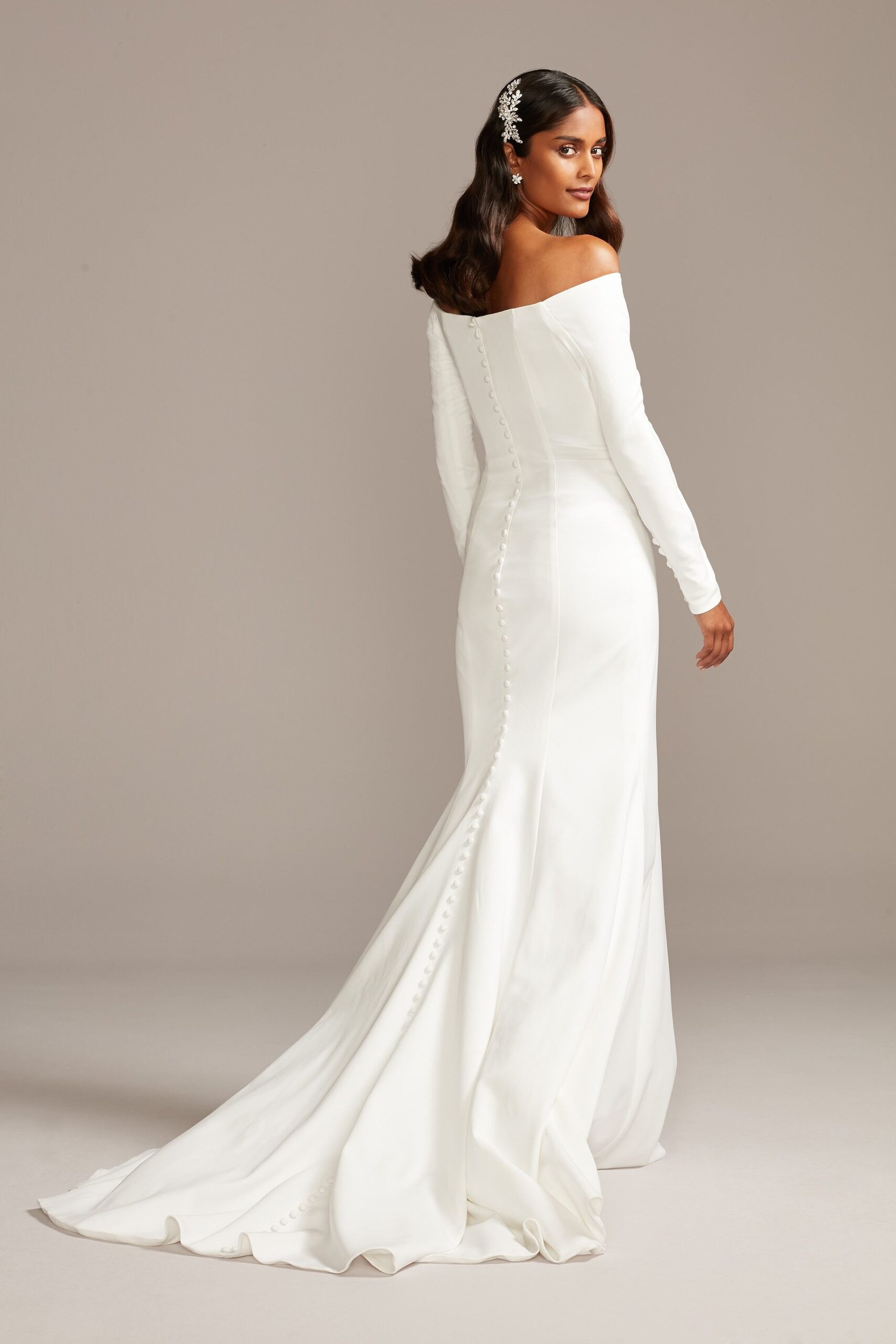 Wedding Dress With Covered Buttons Down The Back 2021