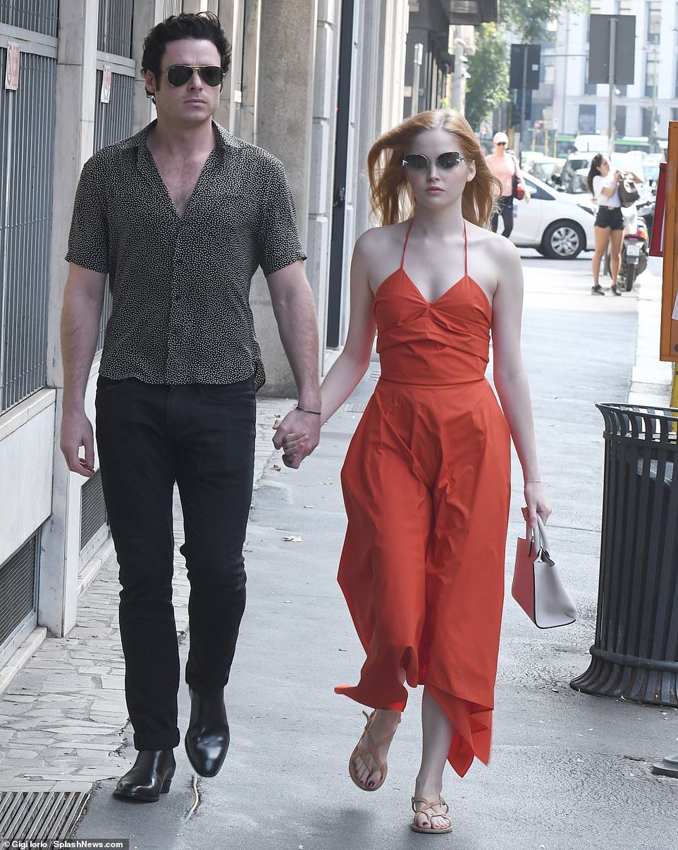 Richard Madden Dating Ellie Bamber 2021